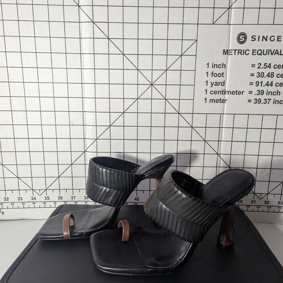 NEW - Women's Deltan Kelsea Slip-on Stiletto Sandals Braided Black - Picture 2 of 7